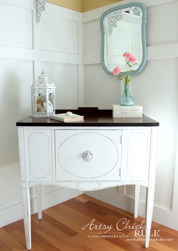 Sideboard Makeover with Java Gel and Chalk Paint - French Country Coastal - #javagel #chalkpaint #frenchcountry #anniesloan #makeover artsychicksrule.com