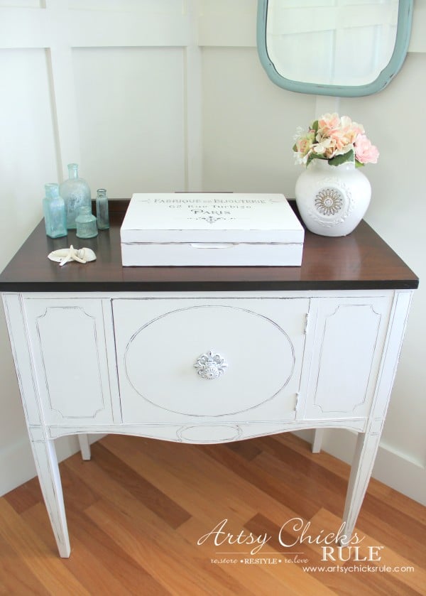 Sideboard Makeover with Java Gel and Chalk Paint - French Country - #javagel #chalkpaint #anniesloan #makeover artsychicksrule.com