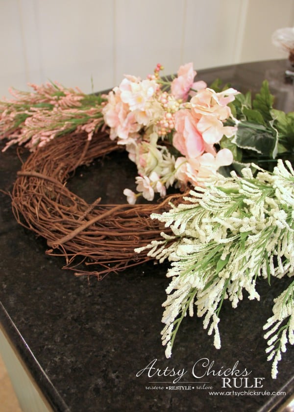 Simple DIY Spring Wreath - Materials - #spring #wreath #springwreath artsychicksrule.com