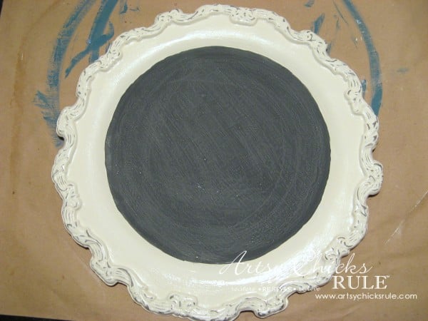 Old Metal Tray Repurposed with Chalk Paint artsychicksrule.com