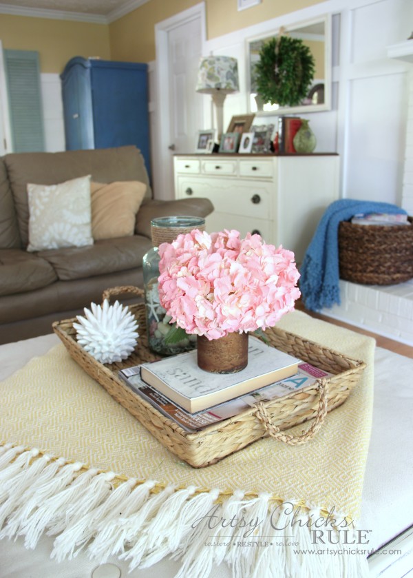 Coastal Summer Home Tour - with Balsam Hill - Coffee Table Decor - #nautical #coastal #homedecor artsychicksrule.com