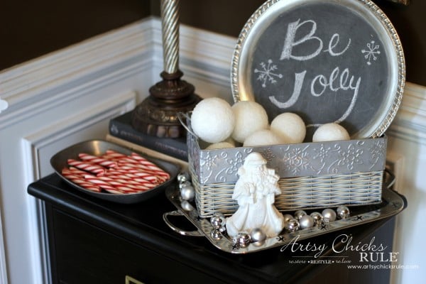 Decorating with Trays - Inspiration for using them in your home! - #holidaytheme #homedecor artsychicksrule.com