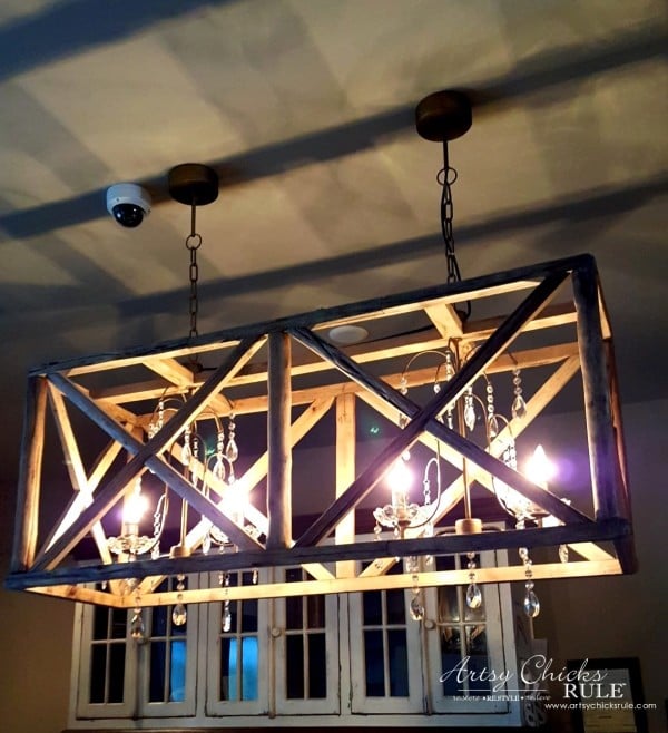 Mount Pleasant SC - Tavern & Table Restaurant - those lights are amazing - artsychicksrule