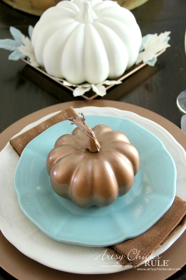 Coastal Casual Fall Tablescape - Hammered Copper painted pumpkin - artsychicksrule #falldecor #falltablescape #coastaldecor