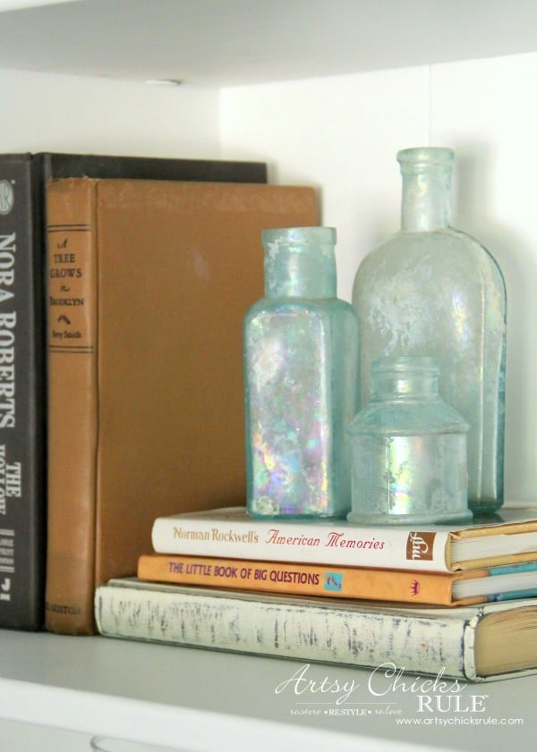 Coastal Styled Bookshelves (Decor Challenge) - Groupings Books and Bottles - #coastaldecor #styling artsychicksrule