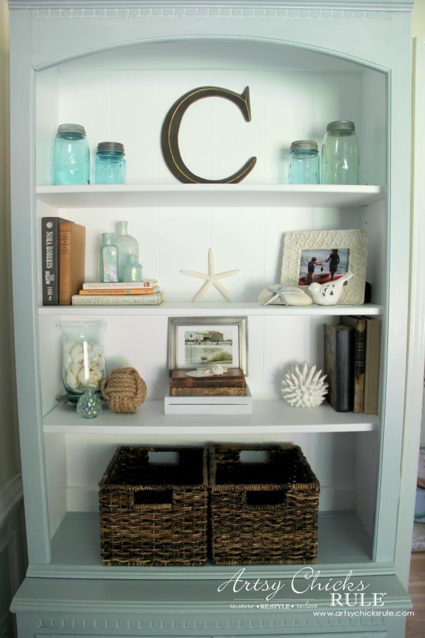 Coastal Styled Bookshelves (Decor Challenge) - add baskets for texture - #coastaldecor #styling artsychicksrule