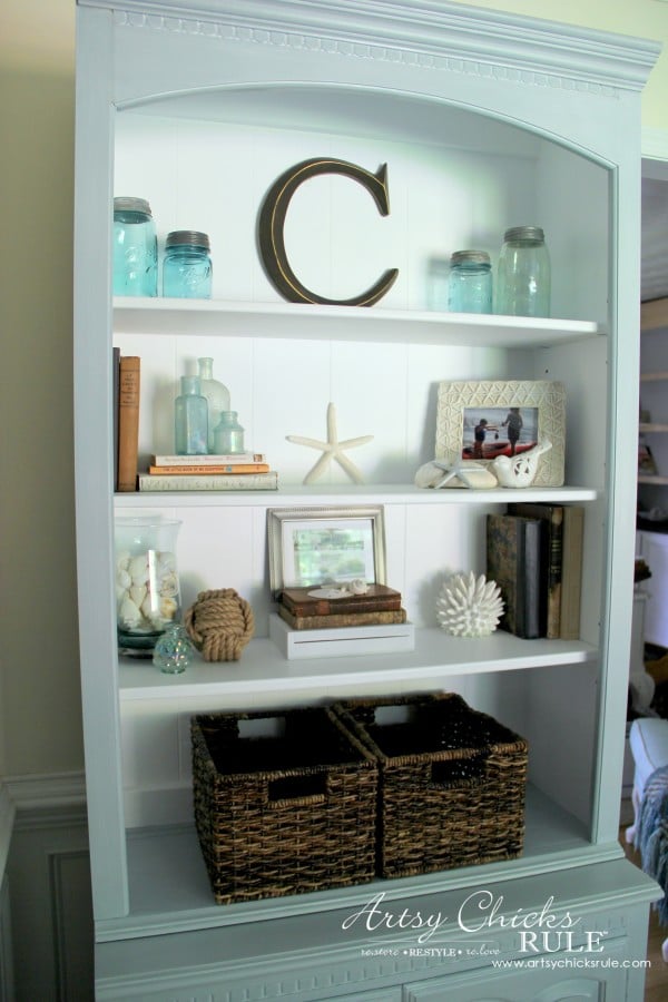 Coastal Styled Bookshelves (Decor Challenge) - baskets for texture and utility -#coastaldecor #styling artsychicksrule