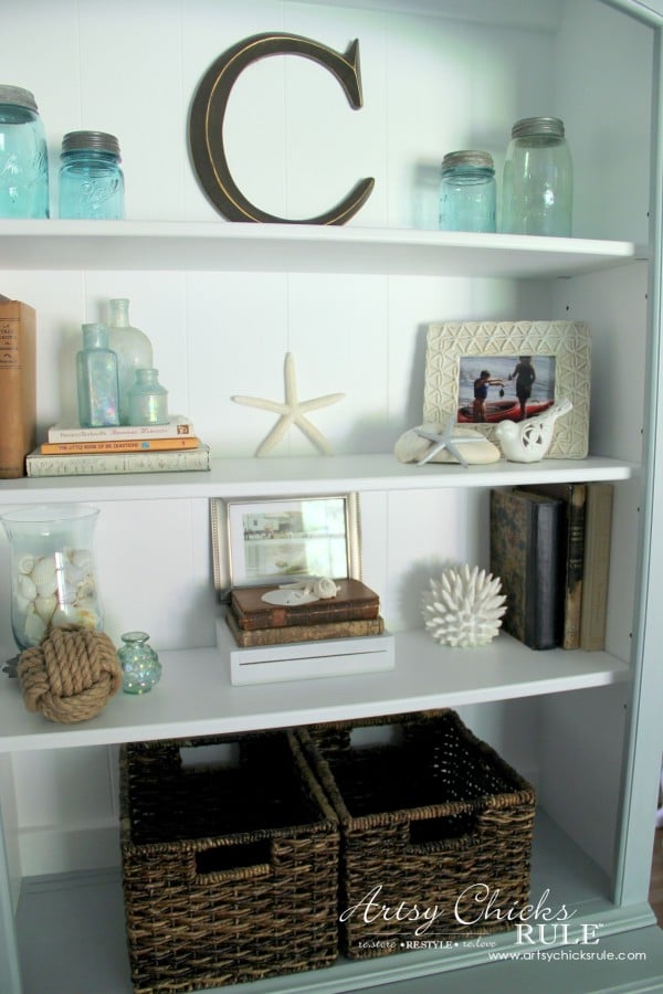 Coastal Styled Bookshelves (Decor Challenge) - styled shelves - #coastaldecor #styling artsychicksrule