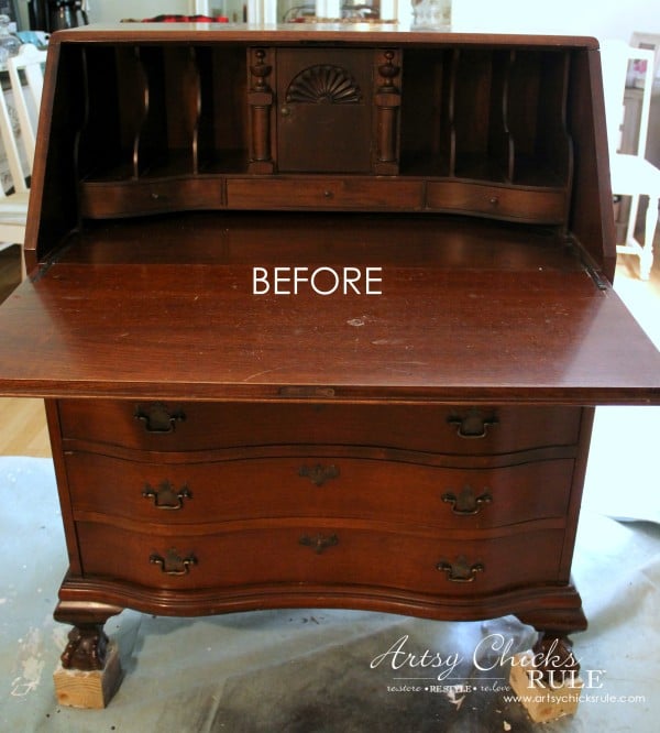 Secretary Desk Makeover (Chalk Paint® by Annie Sloan) - BEFORE of inside -#duckeggblue #sp #chalkpaint artsychicksrule