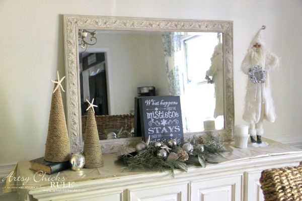 Holiday Decor Ideas with At Home (Pt 1 of 3) Neutral Holiday decor - #AtHomeforChristmas #AtHomeFinds #ad