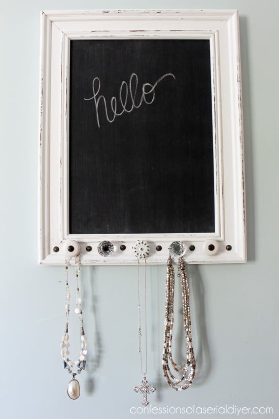 Chalkboard-Jewelry-Holder-Confessions of Serial Do It Yourselfer