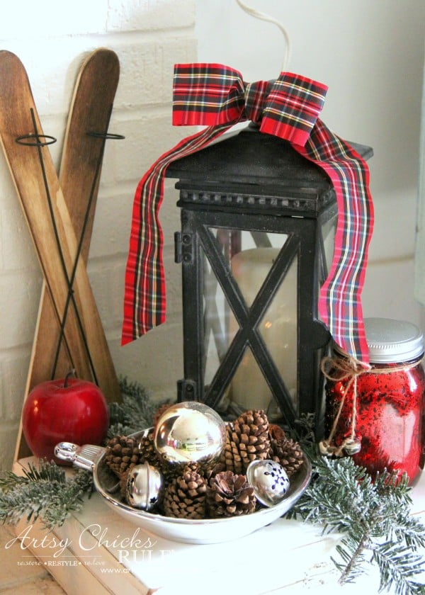 Christmas Home Tour 2015 - Simple Decor - artsychicksrule.com #christmashometour