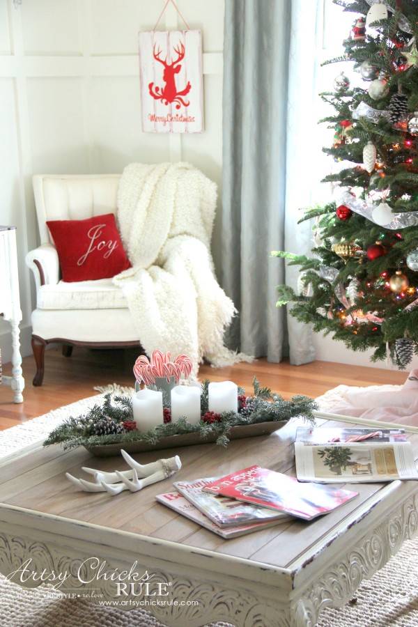 Christmas Home Tour 2015 - Simple and Budget Friendly - artsychicksrule.com #christmashometour