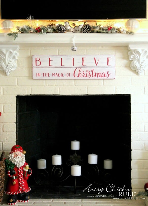 DIY Believe in the Magic of Christmas Sign - DIY TUTORIAL - #artsychicksrule #Christmassign #believesign #homeforchristmas