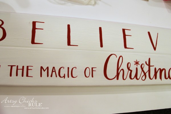 DIY Believe in the Magic of Christmas Sign - Painted - #artsychicksrule #Christmassign #believesign