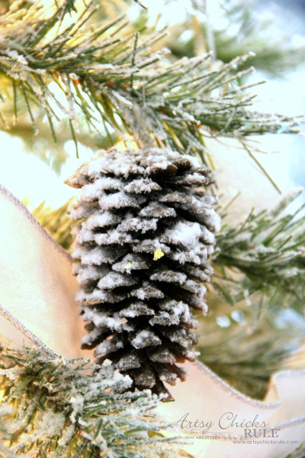 DIY Flocked Tree, Wreaths - Thrifty Holiday Decor! - Pine cones Flocked - #artsychicksrule #flockedtree