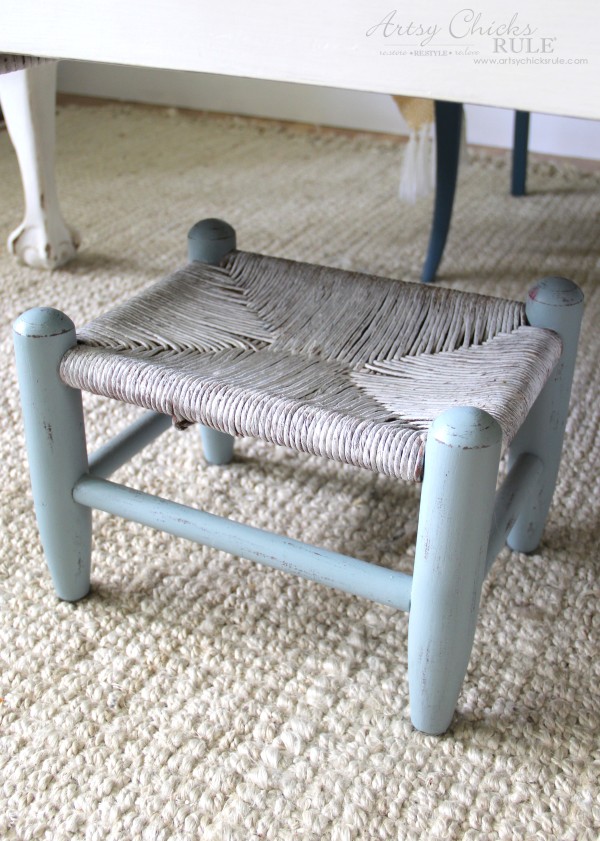 Beachy Footstool Makeover - distressed - artsychicksrule #coastaldecor