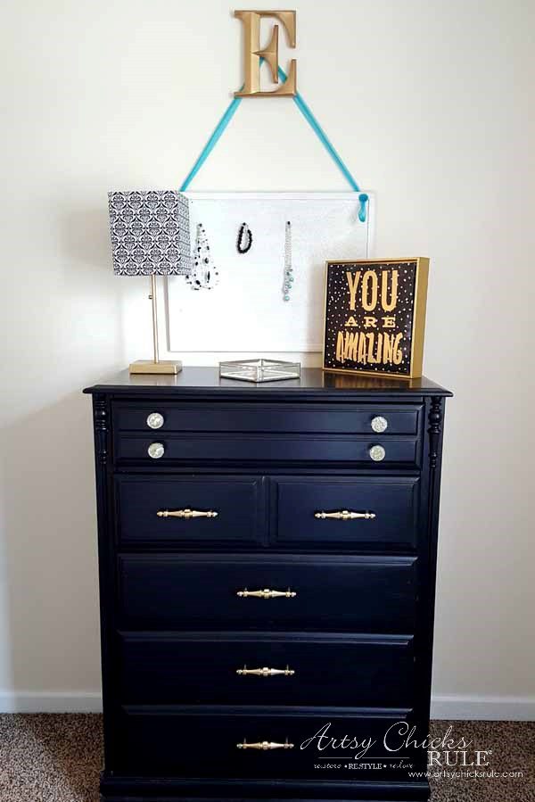 GMC & The World's Longest Yardsale - dresser and decor - artsychicksrule #worldslongestyardsale #gmc