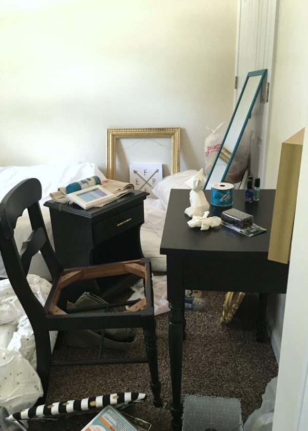 GMC & The World's Longest Yardsale - room in process - artsychicksrule #worldslongestyardsale #gmc