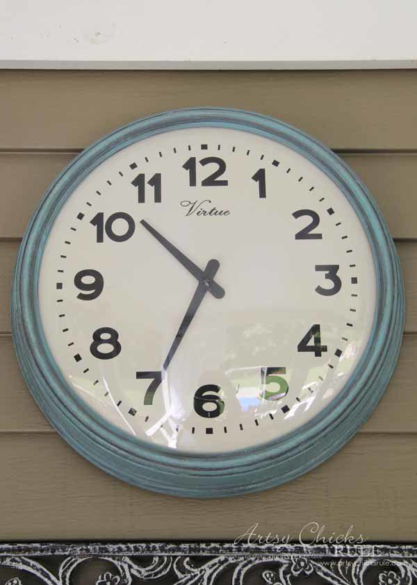 Thrifty Porch Decor - Chalk Painted Clock - artsychicksrule.com