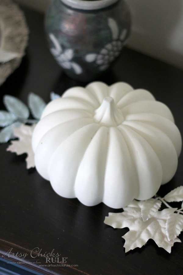 Budget Friendly Fall Decor - reuse what you have - artsychicksrule #falldecor #fauxpumpkins