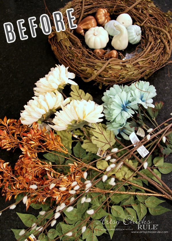 Want to ease into fall from summer? Or live on the coast? Make this SIMPLE coastal fall wreath which incorporates a little of both! artsychicksrule.com #coastalfallwreath