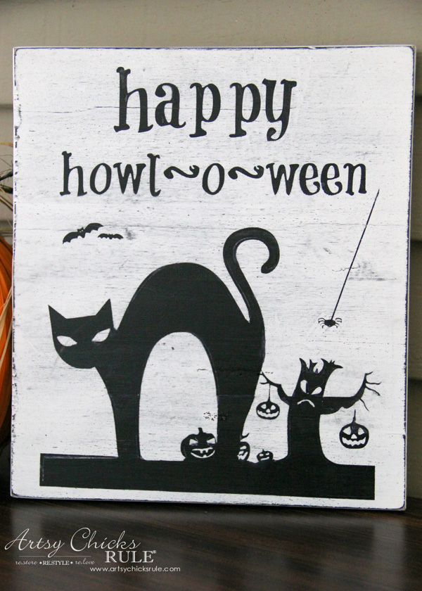 Halloween Flag - artsychicksrule.com - #freeprintable #halloweenrprintable #halloweensign