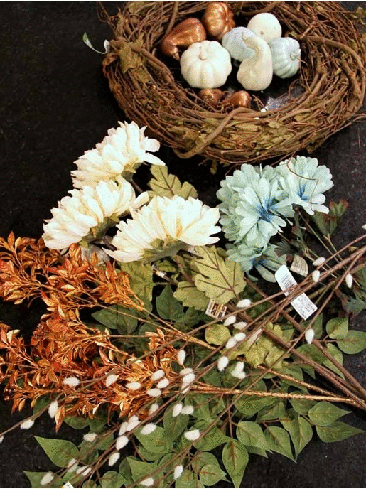 Want to ease into fall from summer? Or live on the coast? Make this SIMPLE coastal fall wreath which incorporates a little of both! artsychicksrule.com #coastalfallwreath