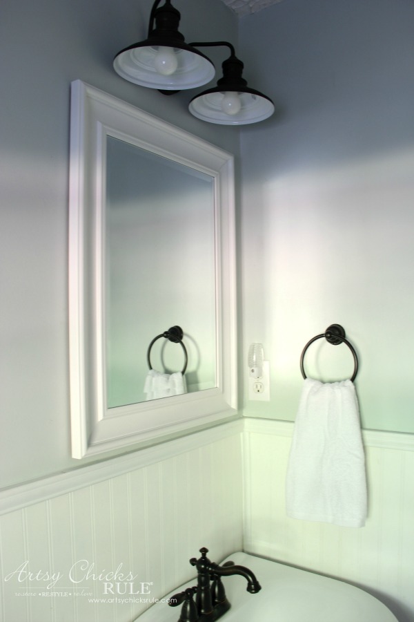 Bath Cabinet Makeover - artsychicksrule.com