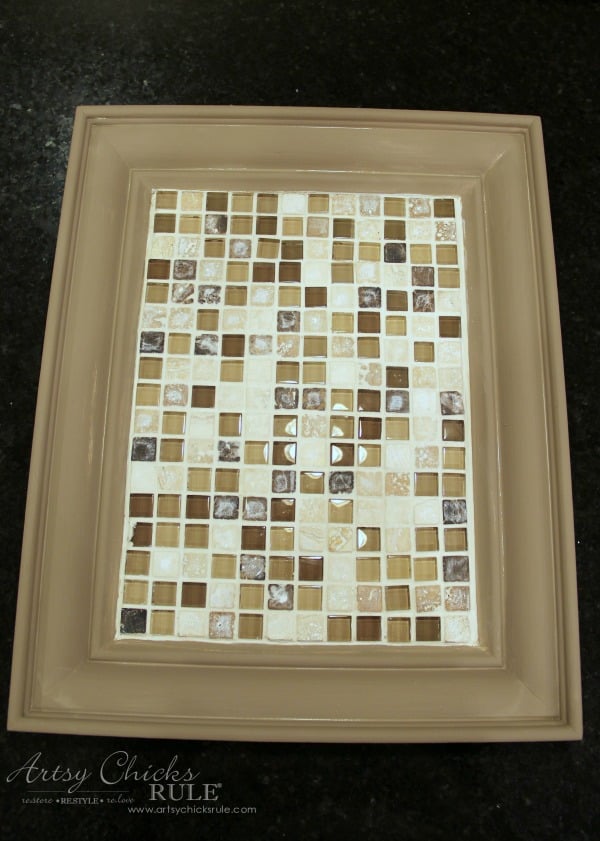 old-frame-turned-diy-tiled-tray-with-grout-artsychicksrule-tiledtray