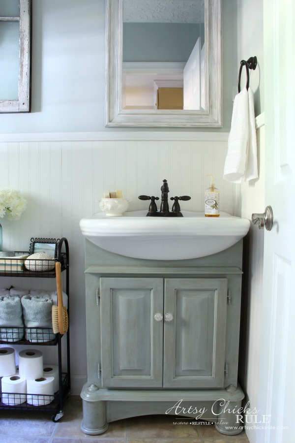 Coastal Farmhouse Bath Reveal - artsychicksrule.com