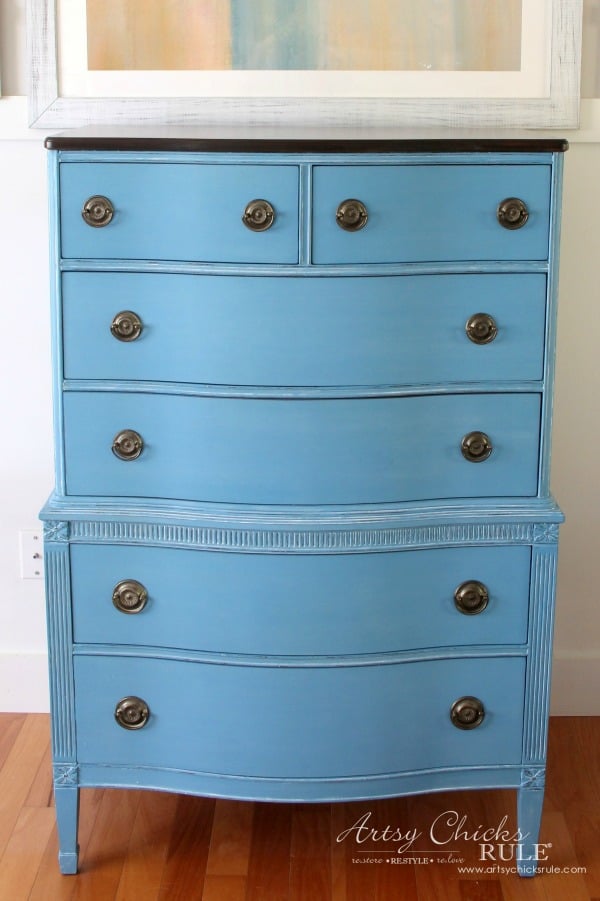 Giverny Chalk Paint Chest Makeover with White Wax - artsychicksrule.com #giverny #chalkpaint #chalkpaintfurniture #furnituremakeover