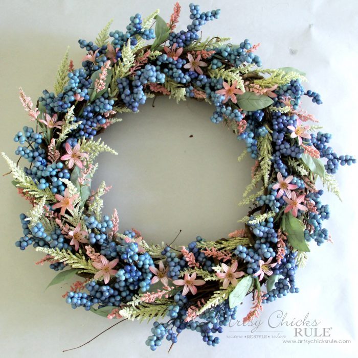 Simple & EASY Spring Wreath! #springwreath #easyspringwreath #diyspringwreath artsychicksrule.com