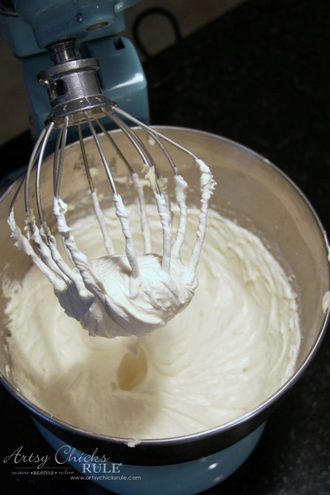 Easy Whipped Body Butter Recipe - artsychicksrule.com