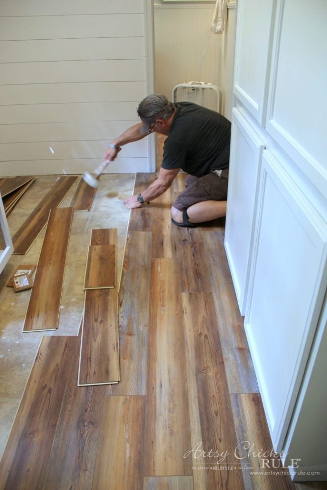 Farmhouse Vinyl Plank Flooring One Room Challenge Week 5