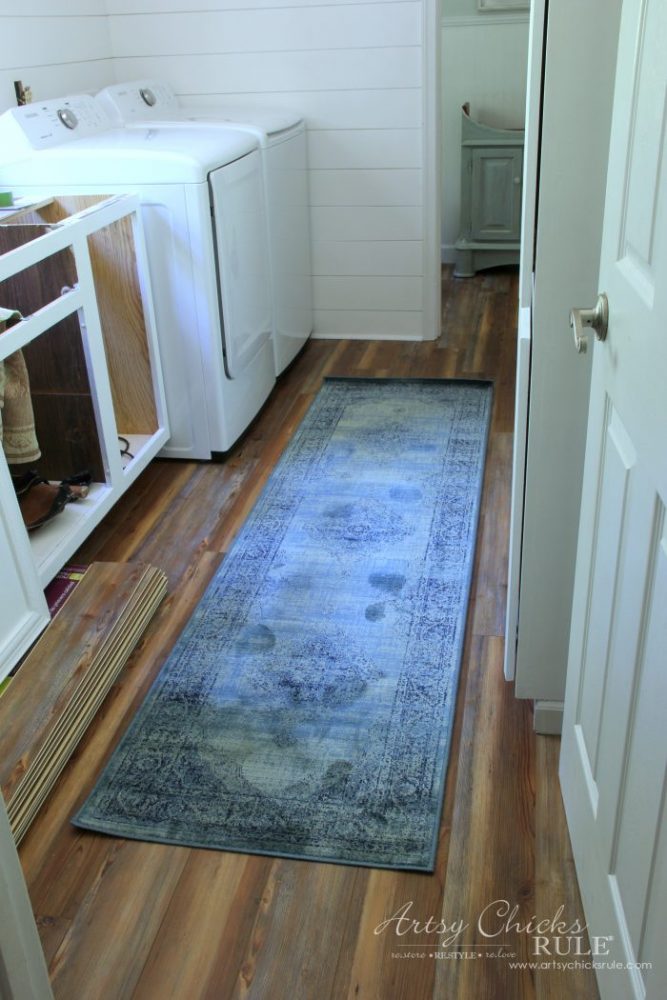 Farmhouse Vinyl Plank Flooring - Most Realistic Wood Look - artsychicksrule.com