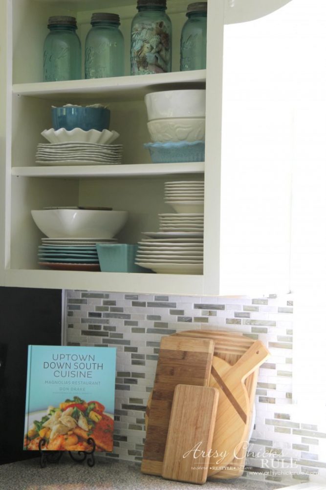 Coastal Inspired DIY Tile Backsplash Tutorial artsychicksrule.com