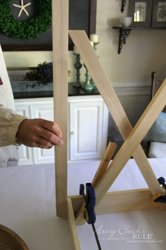 How To Build Criss Cross End Tables (Tutorial) artsychicksrule.com