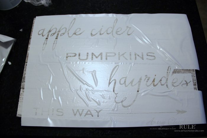 Apple Cider Hayrides & Pumpkins Sign - Simple DIY Fall Sign!! artsychicksrule.com