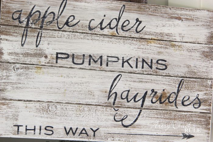 Apple Cider Hayrides & Pumpkins Sign - Simple DIY Fall Sign!! artsychicksrule.com #fallsign #silhouette 