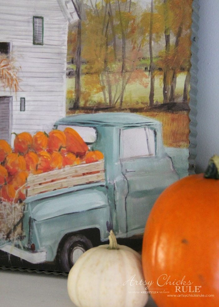 A Traditional Fall Home Tour (with pretty aquas AND orange!) artsychicksrule.com