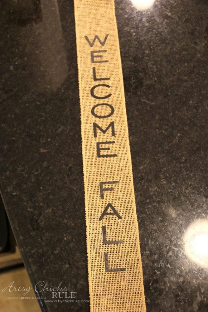 Fall in the Foyer and a SIMPLE Fall Craft!! artsychicksrule.com