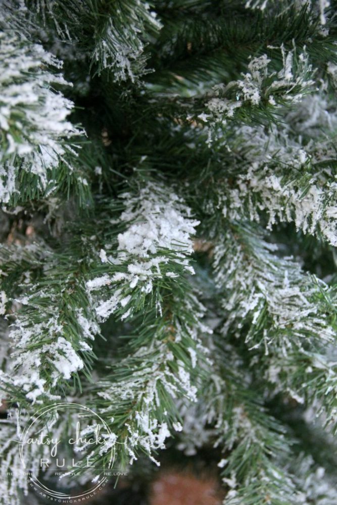 My DIY Snow Flocked Tree 2 Years Later (all the details!) Artsy