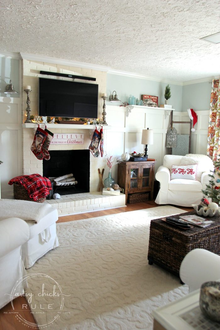 Festive Christmas Family Room - artsychicksrule.com #coastalChristmas #Christmashometour #festivedecor #Christmasdecor #redChristmas