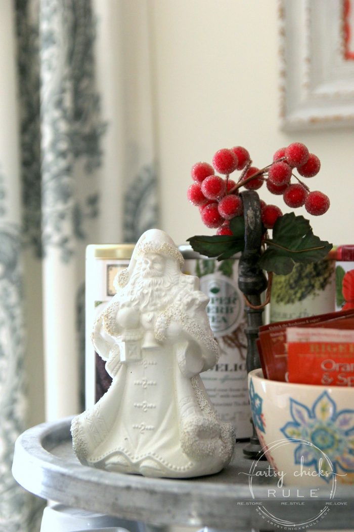 Festive Christmas Home Tour Part 2 #traditionalChristmas #Christmasdecor #Christmashometour #redChristmas #diyChristmas