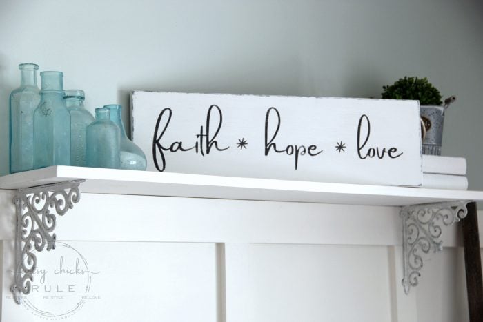 DIY "Faith Hope Love Sign" and FREE Printable!! artsychicksrule.com #freeprintable #diysign #faithhopelove #freegraphic #freedownload #lovesign