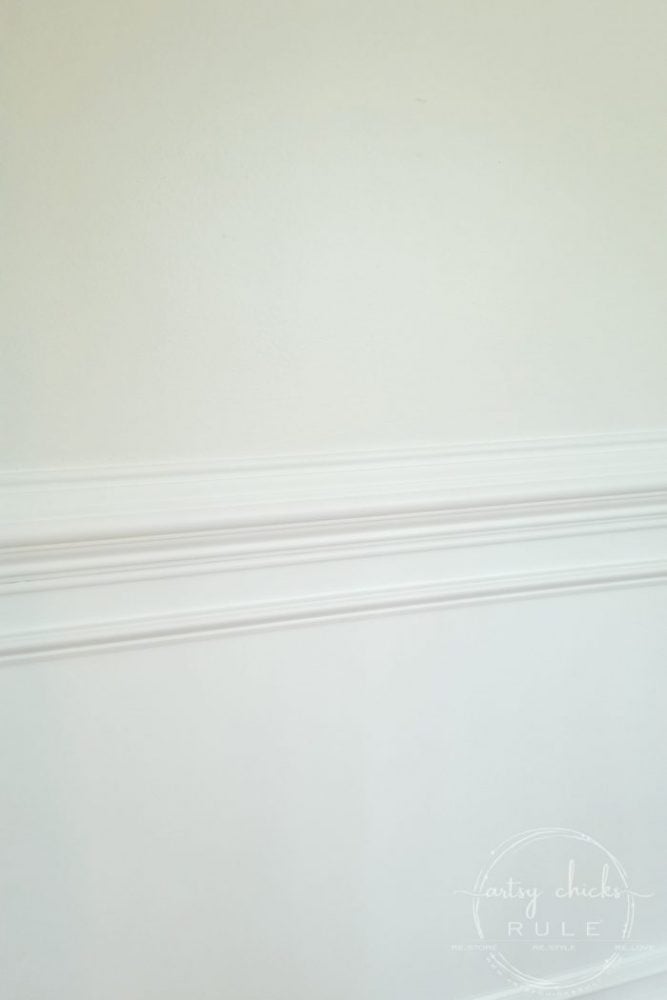 My Favorite WHITE Finishes! Granite, Quartz....and even paint! (and choosing coordinating finishes) artsychicksrule.com #whitepaint #whitequartz #whitegranite #whitekitchen #whitewalls #coordinatingfinishes #choosinggranite #bestwhitepaint