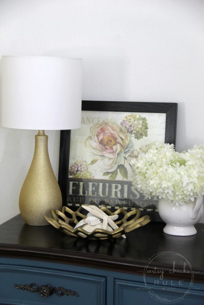 Glitter Gold Lamp Makeover - ($7 thrift store makeover) - artsychicksrule.com #thriftstoremakeover #thriftymakeover #lampmakeover #goldlamp #glitterpaint #paintedlamp