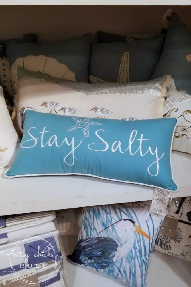 Outer Banks Places To Eat (and shop!) The Cottage Shop OBX - artsychicksrule.com #outerbanks #outerbankseats #outerbanksshopping #beachdecor #coastalstyle #traveldestinations #travelideas #obx #beachtrips #coastaldestinations