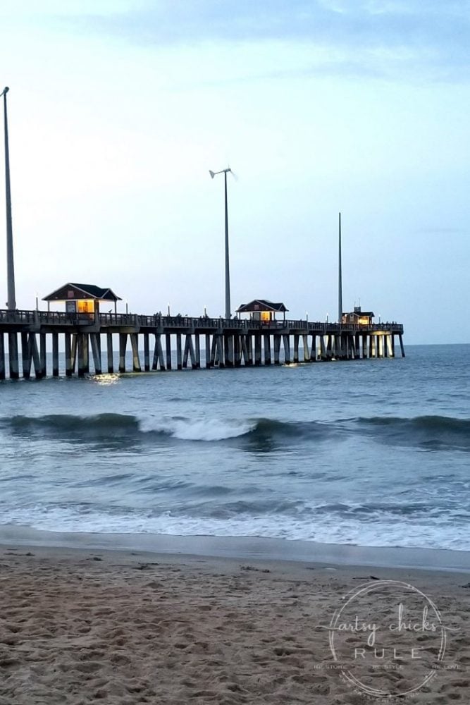 Outer Banks Things To Do (and see!!) Jennette's Pier artsychicksrule.com #outerbanks #outerbanksvacation #obx #traveldestinations #travel #visitobx #thingstodoinobx #outerbankstrip #coastaldestinations #coastalvacations #nagshead #hatteras #manteo